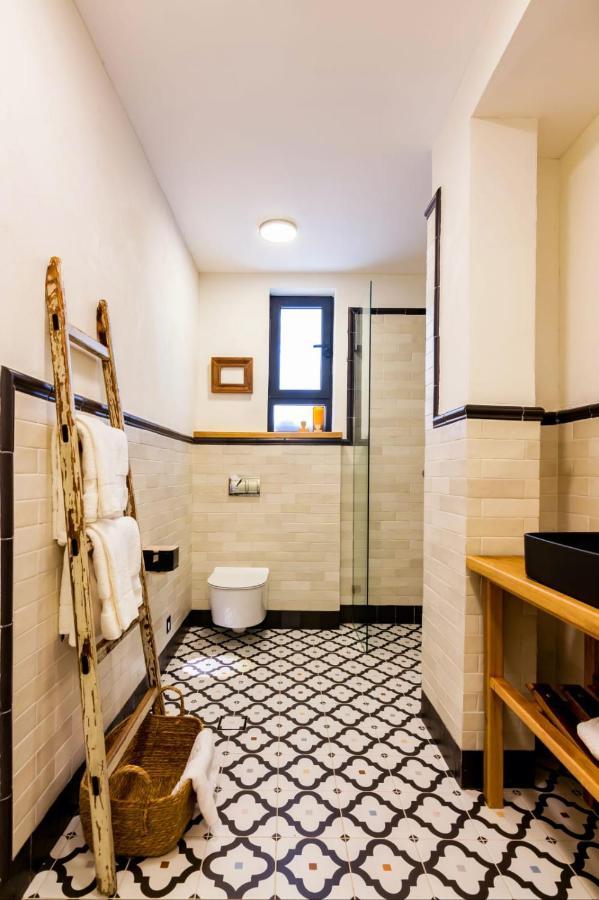 Jabotinsky 37 Bed & Breakfast Zikhron Yaakov Bagian luar foto