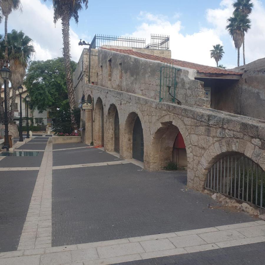 Jabotinsky 37 Bed & Breakfast Zikhron Yaakov Bagian luar foto